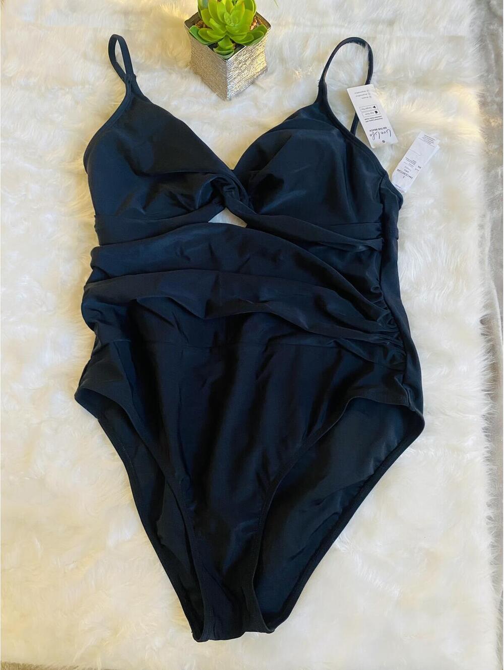 Cupshe Black One-Piece Swimsuit Adjustable Straps Size L